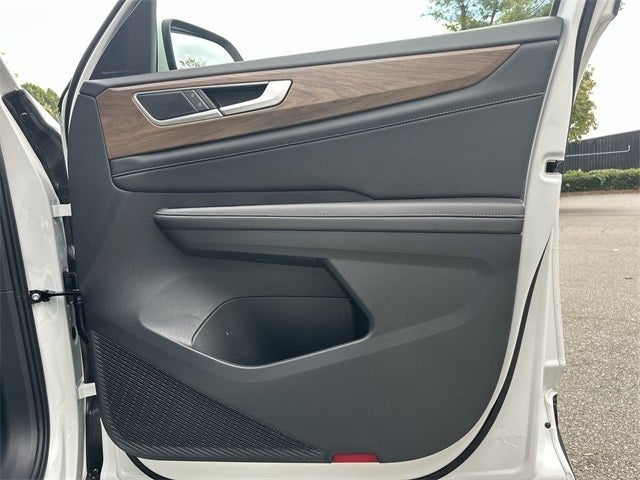 2026 Volkswagen Atlas 2.0T SE w/ Technology