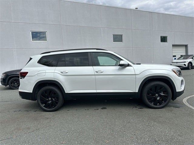 2026 Volkswagen Atlas 2.0T SE w/ Technology
