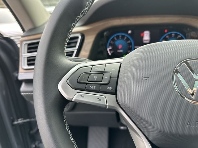 2026 Volkswagen Atlas 2.0T SE w/ Technology