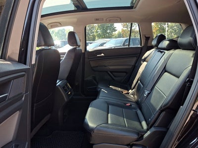 2022 Volkswagen Atlas 3.6L V6 SE w/Technology