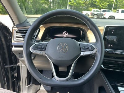 2024 Volkswagen Atlas 2.0T SE w/Technology
