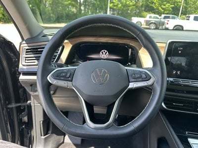 2024 Volkswagen Atlas 2.0T SE w/Technology