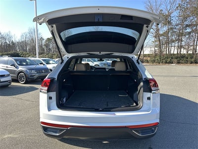 2024 Volkswagen Atlas Cross Sport 2.0T SE