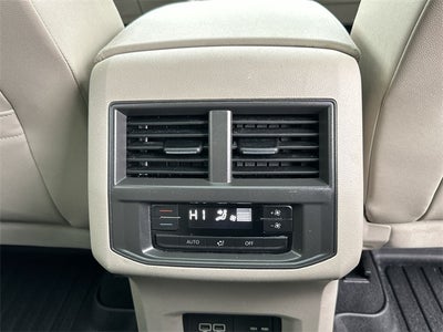 2021 Volkswagen Atlas 3.6L V6 SE w/Technology R-Line