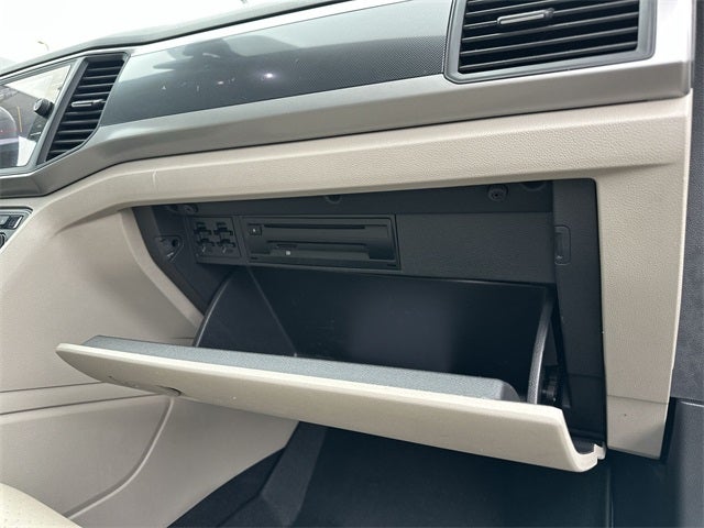 2021 Volkswagen Atlas 3.6L V6 SE w/Technology R-Line