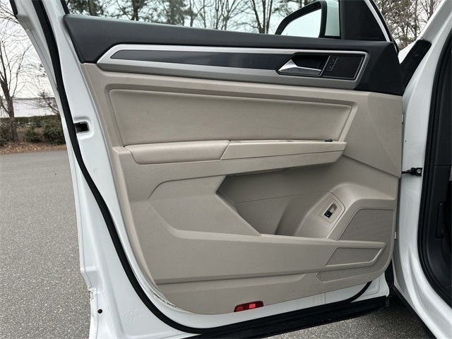 2021 Volkswagen Atlas 3.6L V6 SE w/Technology R-Line