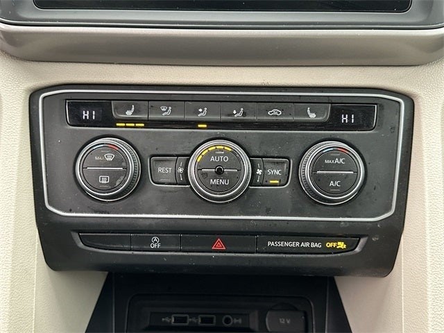 2021 Volkswagen Atlas 3.6L V6 SE w/Technology R-Line