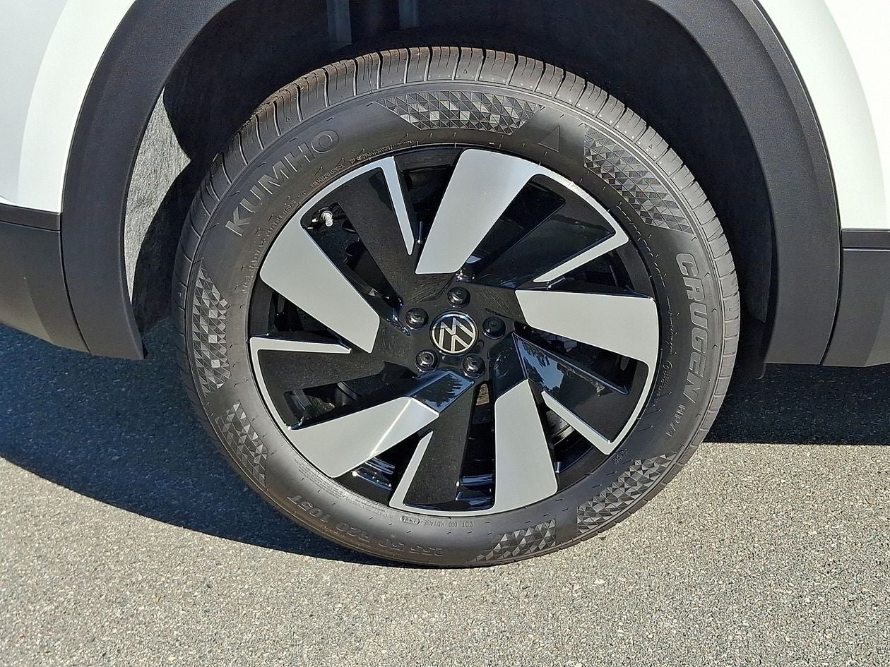 2026 Volkswagen Atlas Cross Sport SE w/Technology