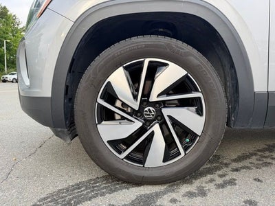 2025 Volkswagen Atlas 2.0T SE w/Technology
