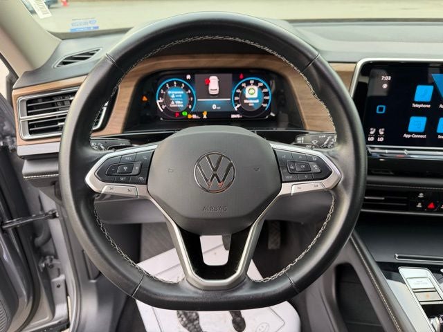 2025 Volkswagen Atlas 2.0T SE w/Technology