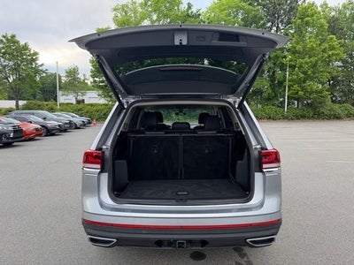 2025 Volkswagen Atlas 2.0T SE w/Technology