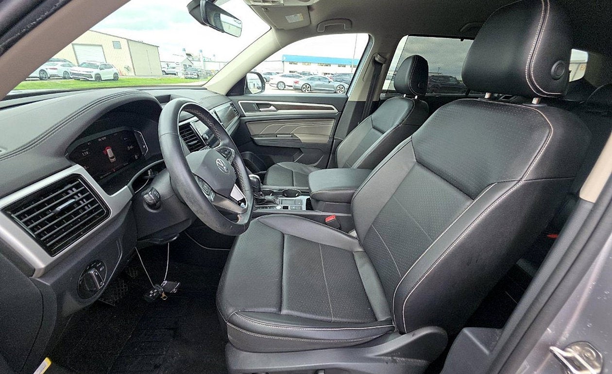 2022 Volkswagen Atlas 3.6L V6 SE w/Technology