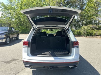 2025 Volkswagen Atlas 2.0T SE w/Technology