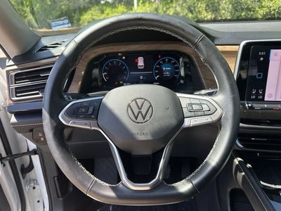2025 Volkswagen Atlas 2.0T SE w/Technology