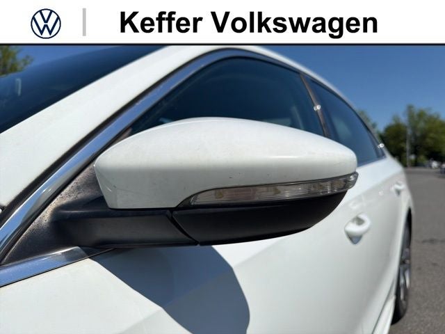 2016 Volkswagen Passat Base