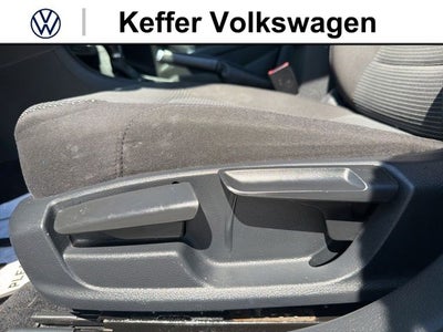 2016 Volkswagen Passat Base