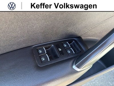 2016 Volkswagen Passat Base