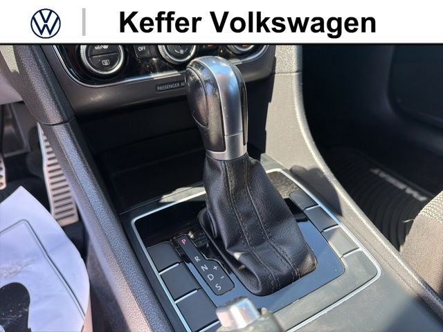 2016 Volkswagen Passat Base