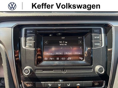 2016 Volkswagen Passat Base