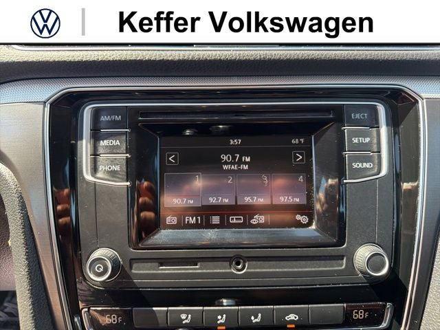 2016 Volkswagen Passat Base