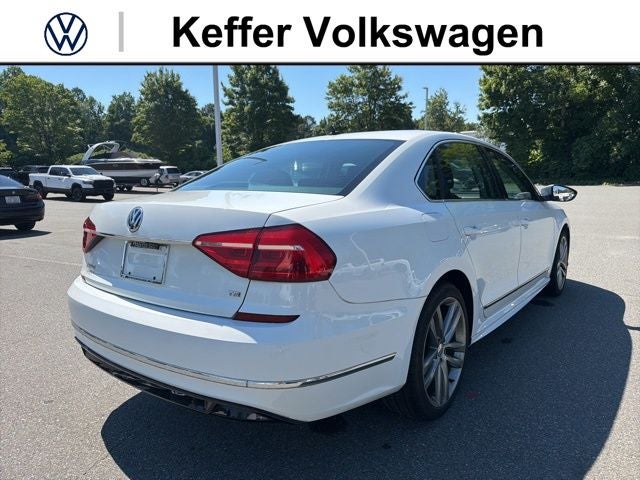 2016 Volkswagen Passat Base
