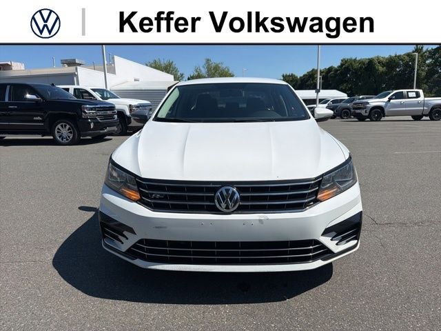 2016 Volkswagen Passat Base