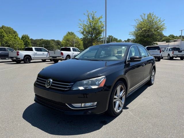 2015 Volkswagen Passat 1.8T SE w/Sunroof/Nav