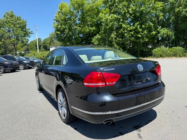 2015 Volkswagen Passat 1.8T SE w/Sunroof/Nav