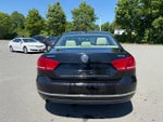 2015 Volkswagen Passat 1.8T SE w/Sunroof/Nav