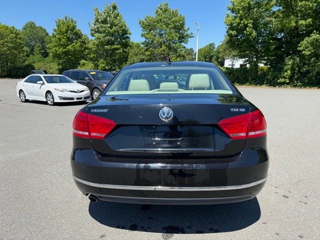 2015 Volkswagen Passat 1.8T SE w/Sunroof/Nav