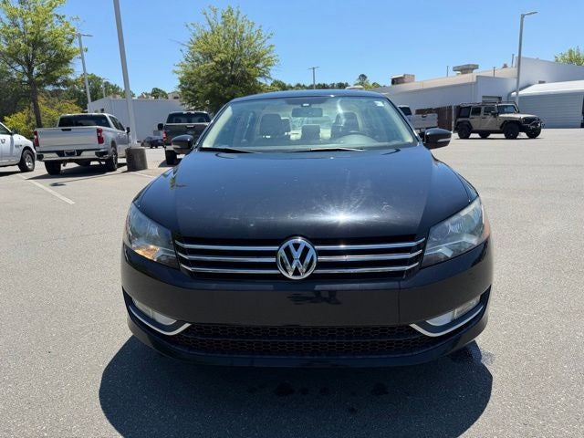 2015 Volkswagen Passat 1.8T SE w/Sunroof/Nav