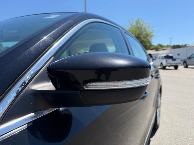 2015 Volkswagen Passat 1.8T SE w/Sunroof/Nav
