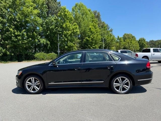 2015 Volkswagen Passat 1.8T SE w/Sunroof/Nav