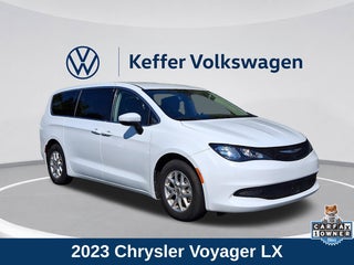 2023 Chrysler Voyager LX