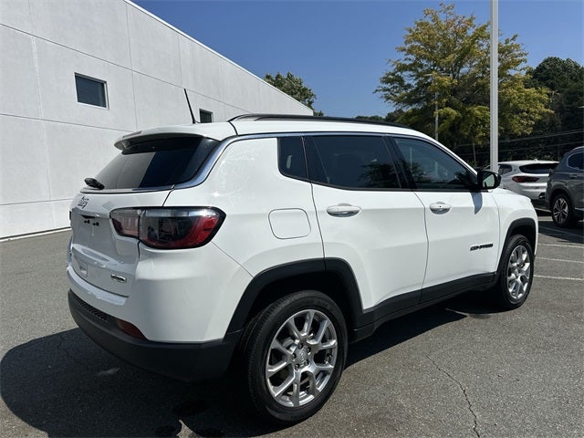 2024 Jeep Compass Latitude Lux