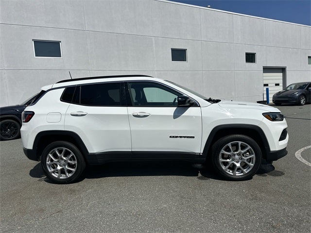 2024 Jeep Compass Latitude Lux