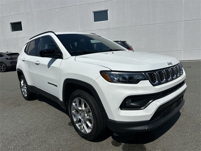 2024 Jeep Compass Latitude Lux