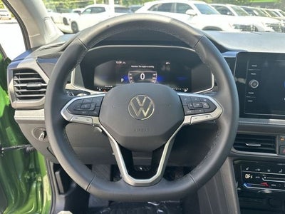 2026 Volkswagen Taos 1.5T SE Black