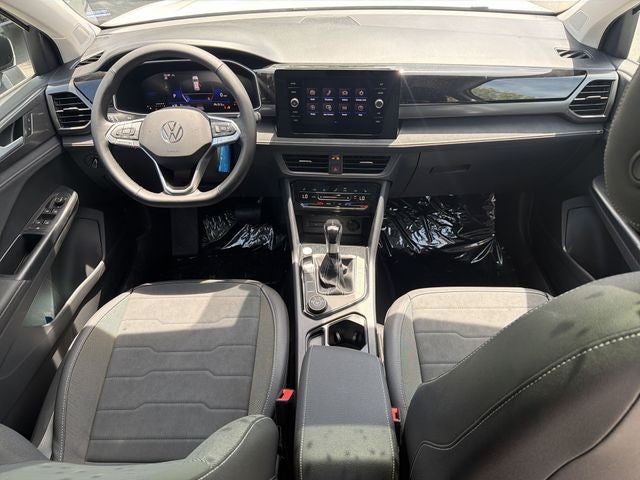 2026 Volkswagen Taos 1.5T SE Black