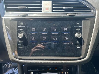 2023 Volkswagen Tiguan 2.0T SE