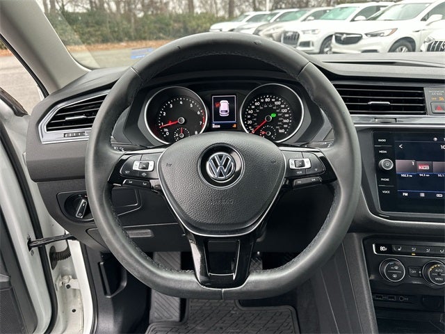 2020 Volkswagen Tiguan 2.0T SE R-Line Black