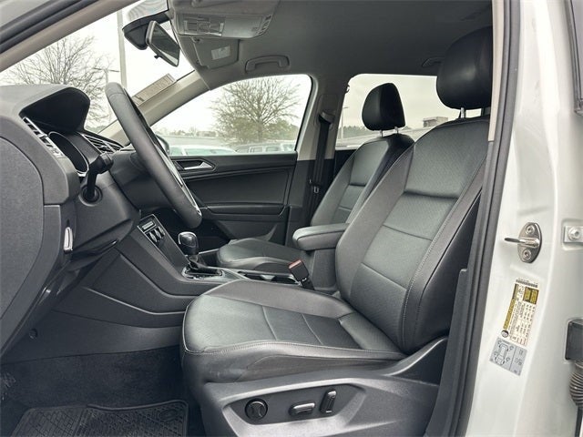 2020 Volkswagen Tiguan 2.0T SE R-Line Black