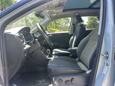 2026 Volkswagen Taos 1.5T SE Black