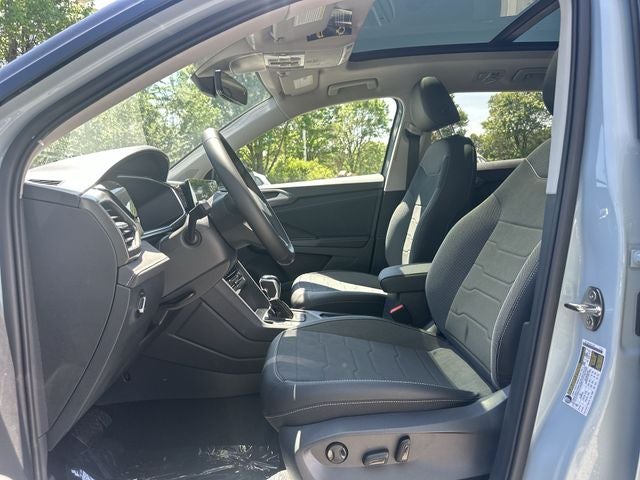 2026 Volkswagen Taos 1.5T SE Black