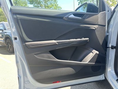 2026 Volkswagen Taos 1.5T SE Black