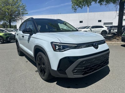 2026 Volkswagen Taos 1.5T SE Black