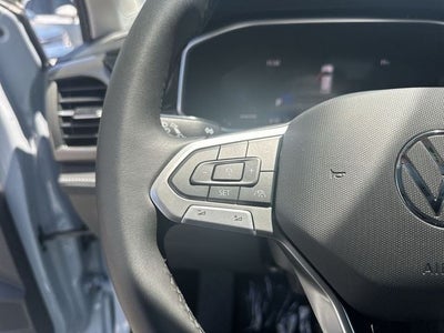 2026 Volkswagen Taos 1.5T SE Black