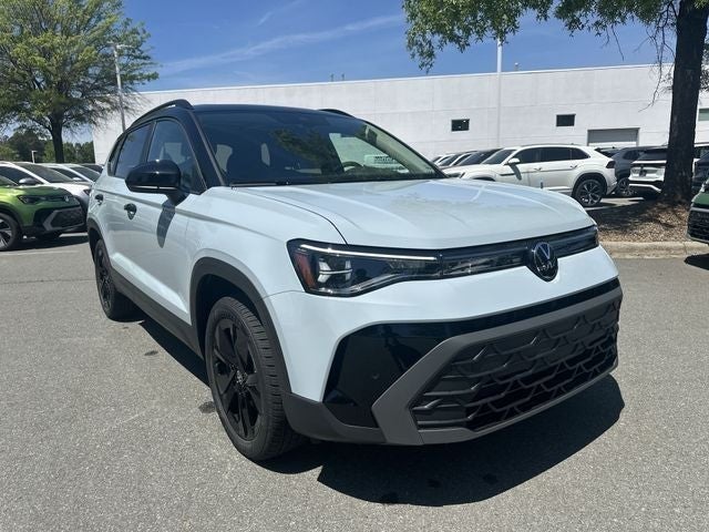 2026 Volkswagen Taos 1.5T SE Black