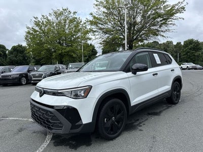 2025 Volkswagen Taos 1.5T SE Black