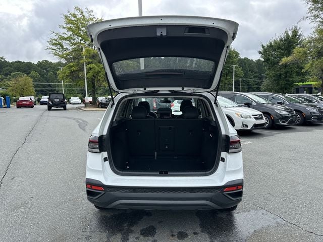 2025 Volkswagen Taos 1.5T SE Black
